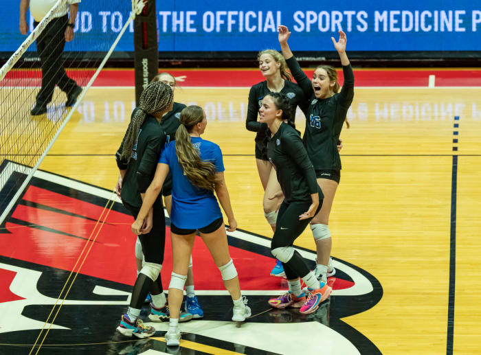 Hamilton Southeastern Castle Illinois girls volleyball 11-4-23 Julie L Brown 24068